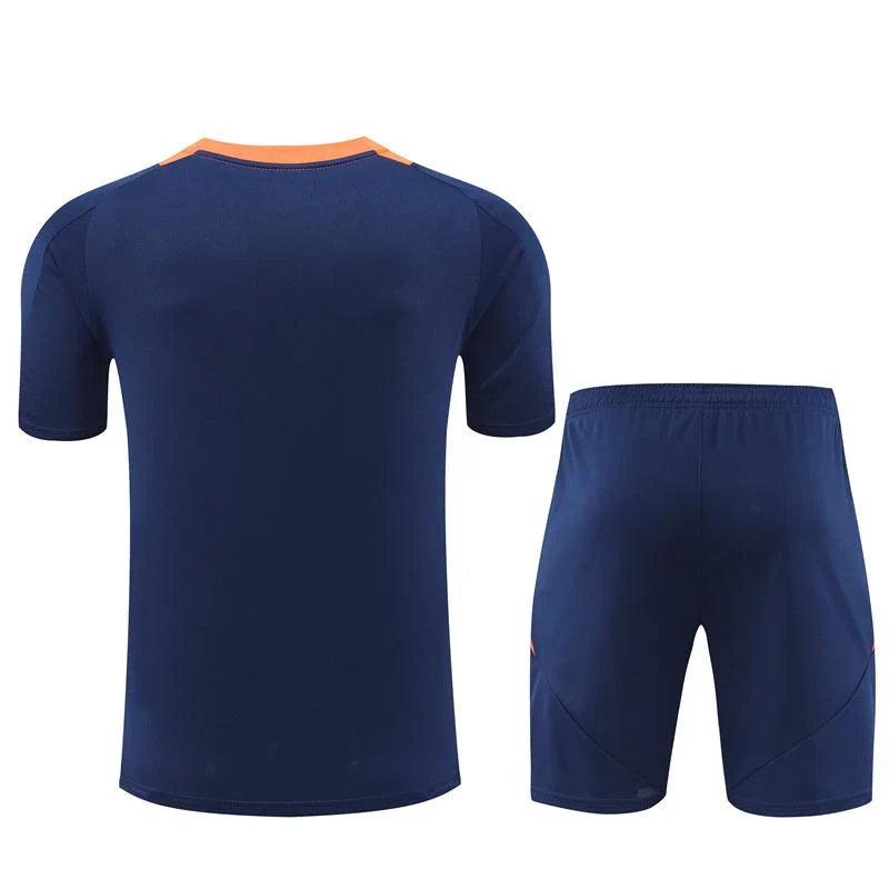 Kit ensemble football Manchester United training 2024/25