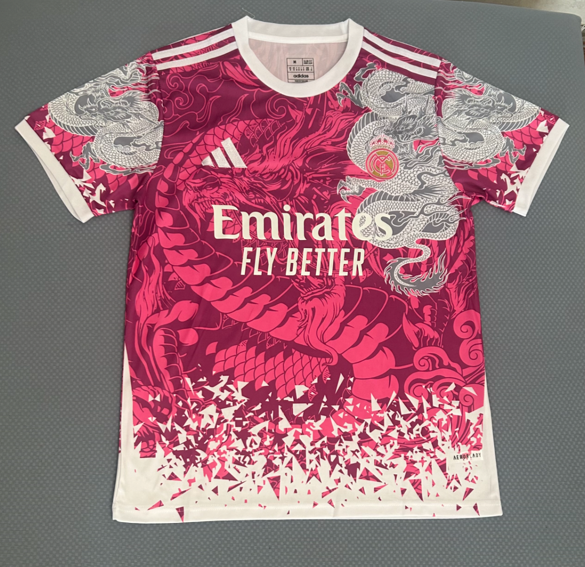 REAL MADRID ÉDITION SPÉCIALE DRAGON ROSE 2026