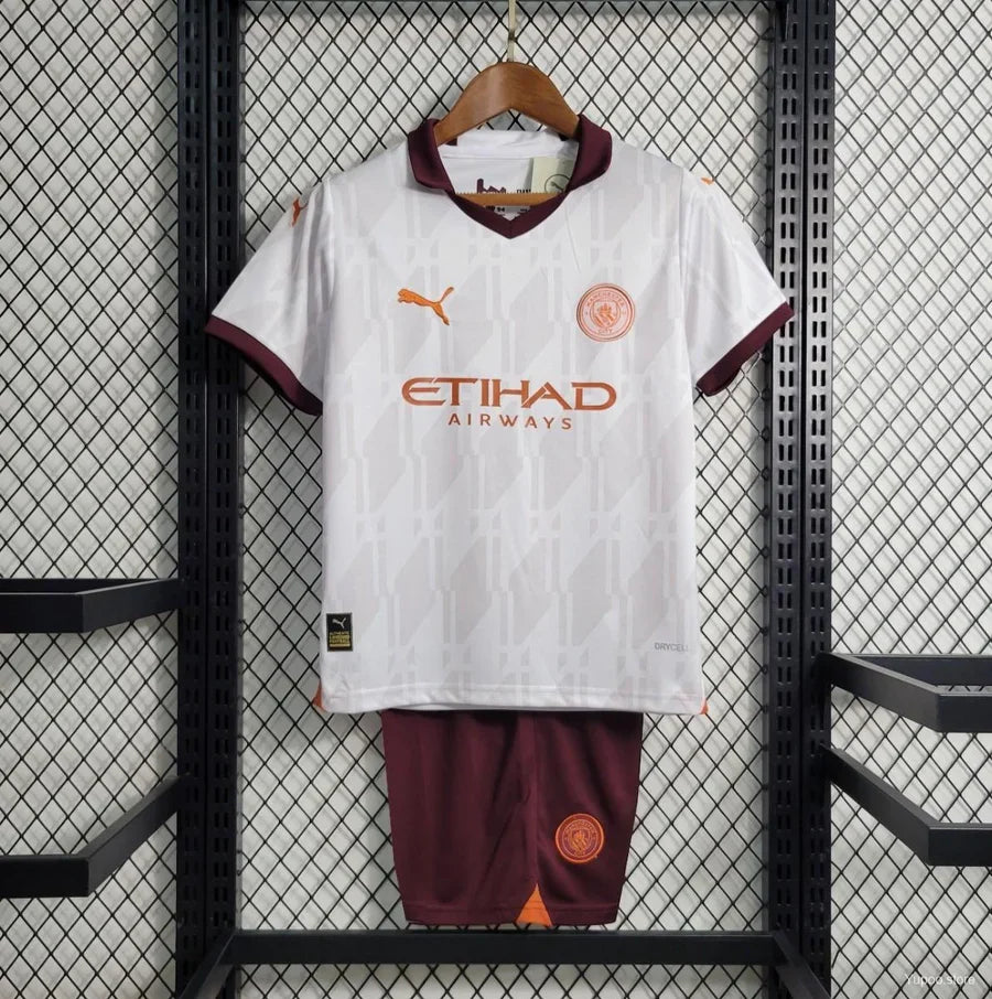 Kit Manchester City extérieur 2023/24