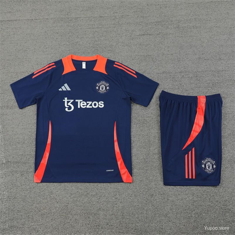 Kit ensemble football Manchester United training 2024/25
