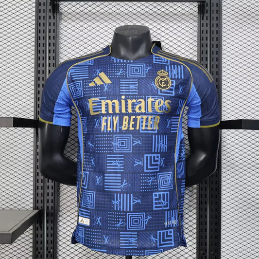 Maillot football Real Madrid Louis Vuitton Player Version 2025/26
