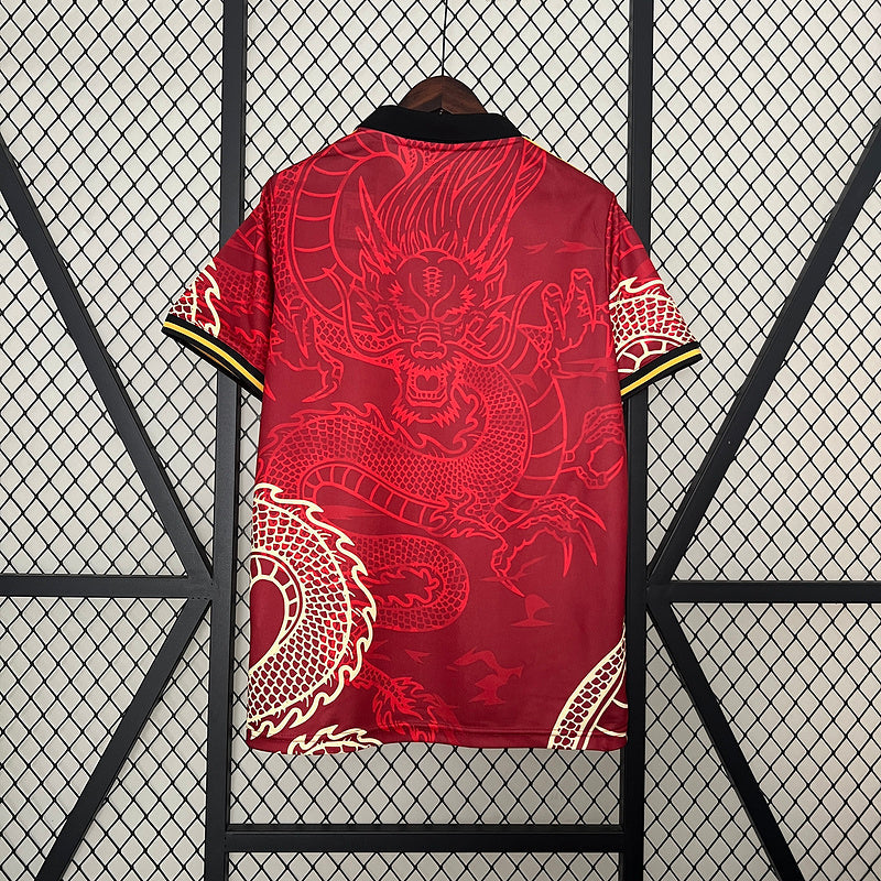 MAILLOT 24/25 REAL MADRID EDITION SPÉCIAL Rouge