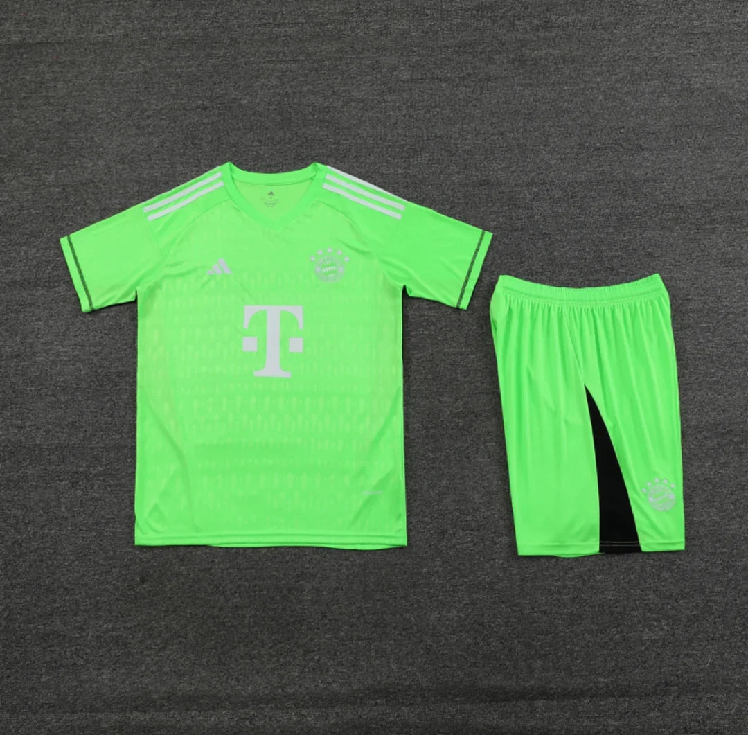 Kit ensemble football Bayern Munich Gardien Goalkeeper 2023/24