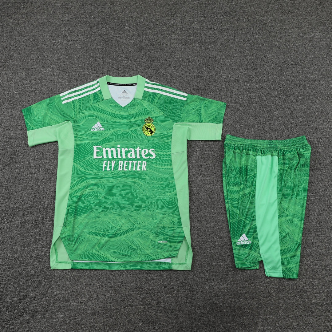 Kit ensemble football Real Madrid Gardien Goalkeeper 2023/24