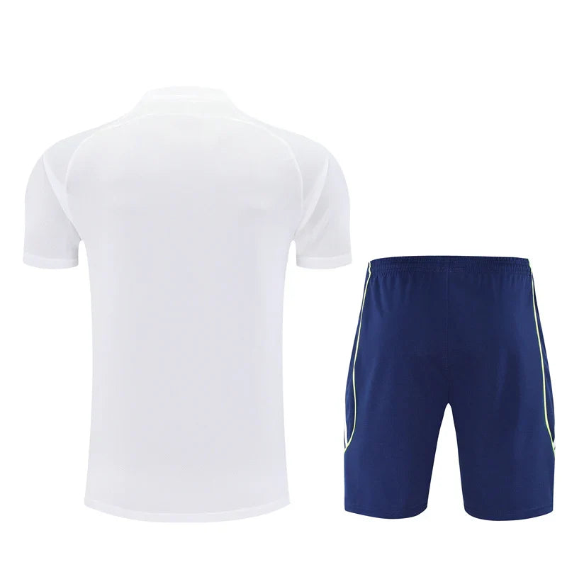 Kit ensemble football Real Madrid training 2025/26