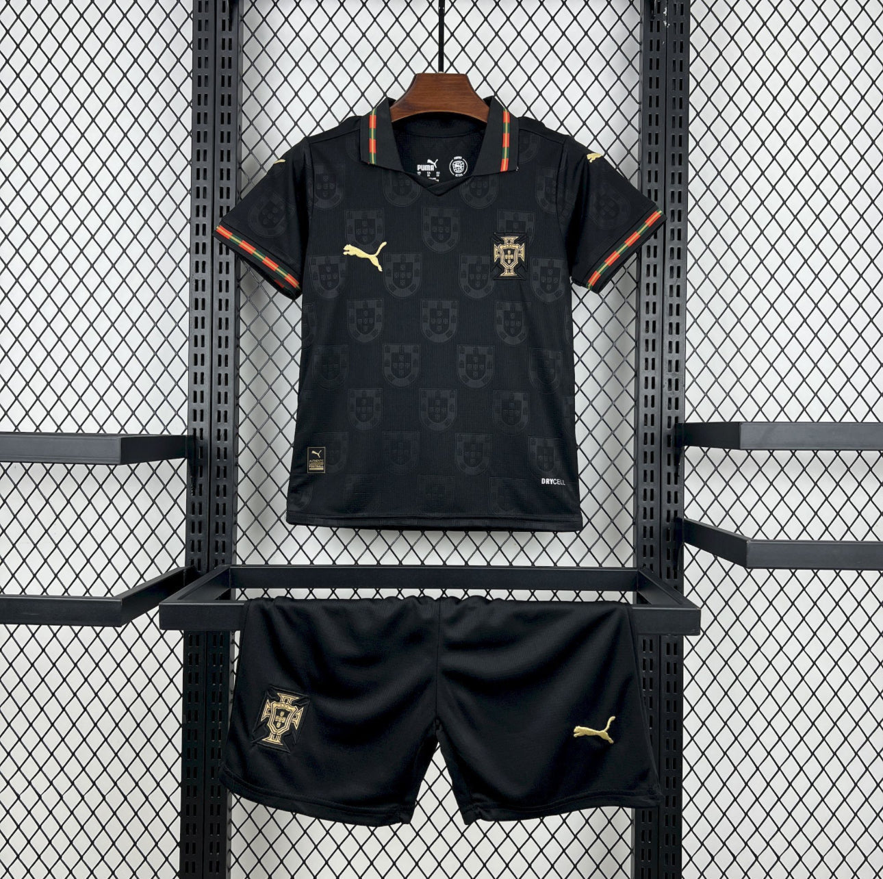 Kit Ensemble Football Portugal Eusébio Enfant 2025/26 Noir