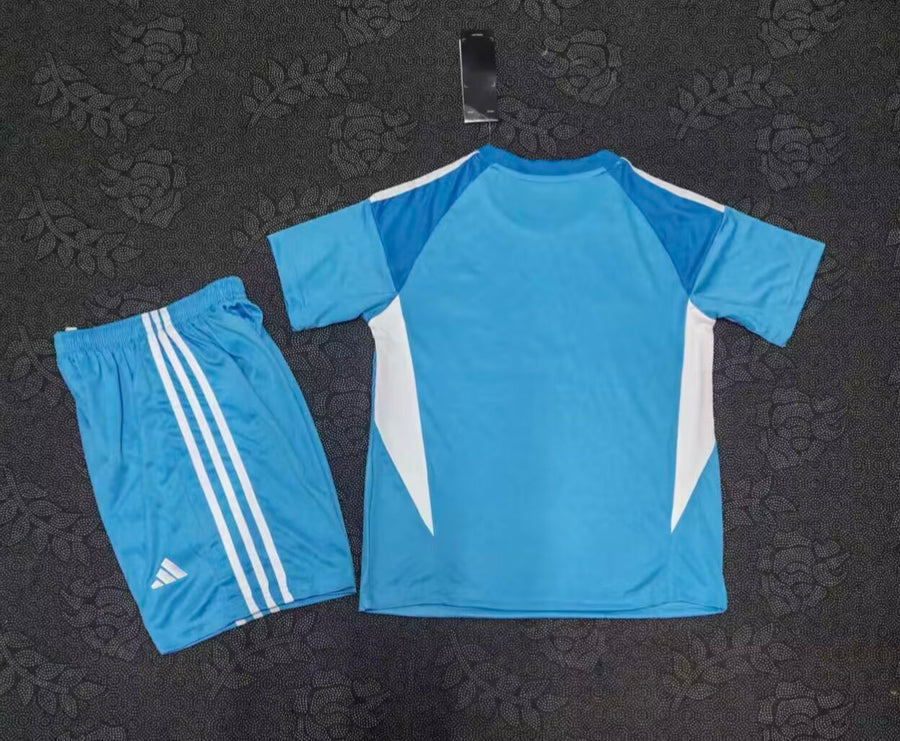 Kit ensemble football Real Madrid Gardien Goalkeeper 2025/26