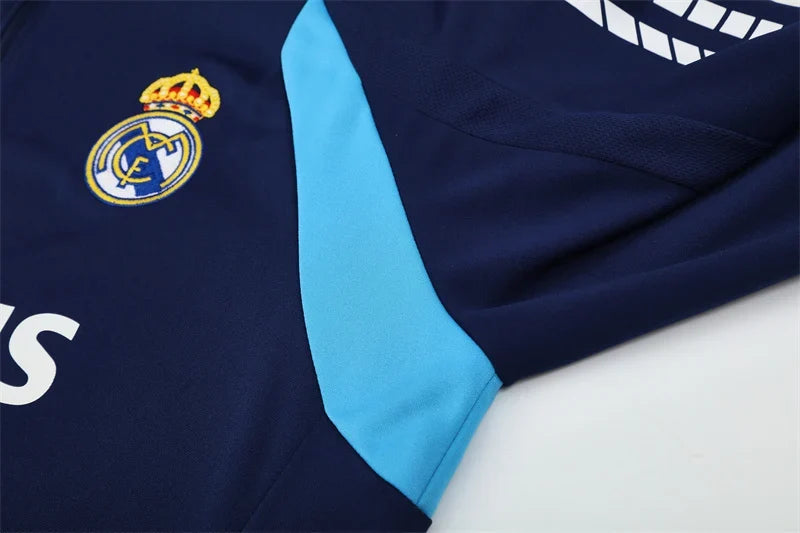 Sweat Haut de survêtement Real Madrid – Édition Rétro 2005/06